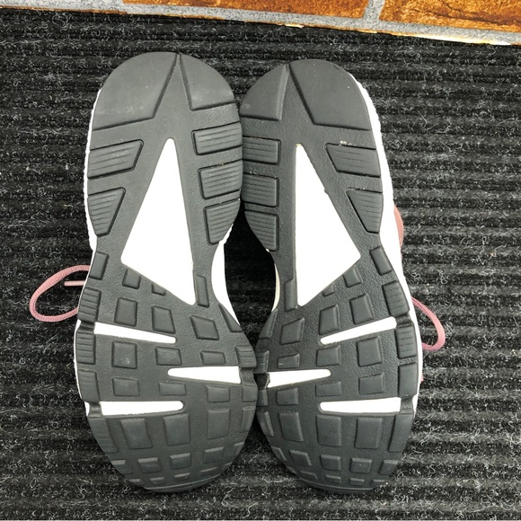 Nike Air Huarache Run (Smokey Mauve/White) Women's Size 8.5 Shoes - 634835-203. - Picture 9 of 10